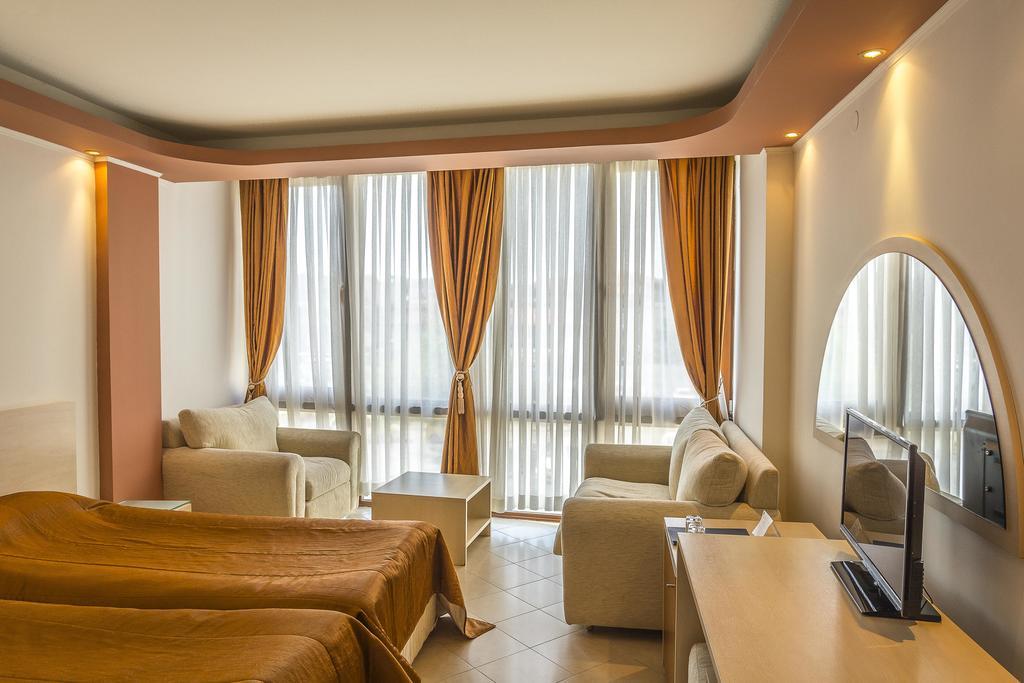 Family Hotel Gold Pearl (Adults Only) Sunny Beach Ngoại thất bức ảnh