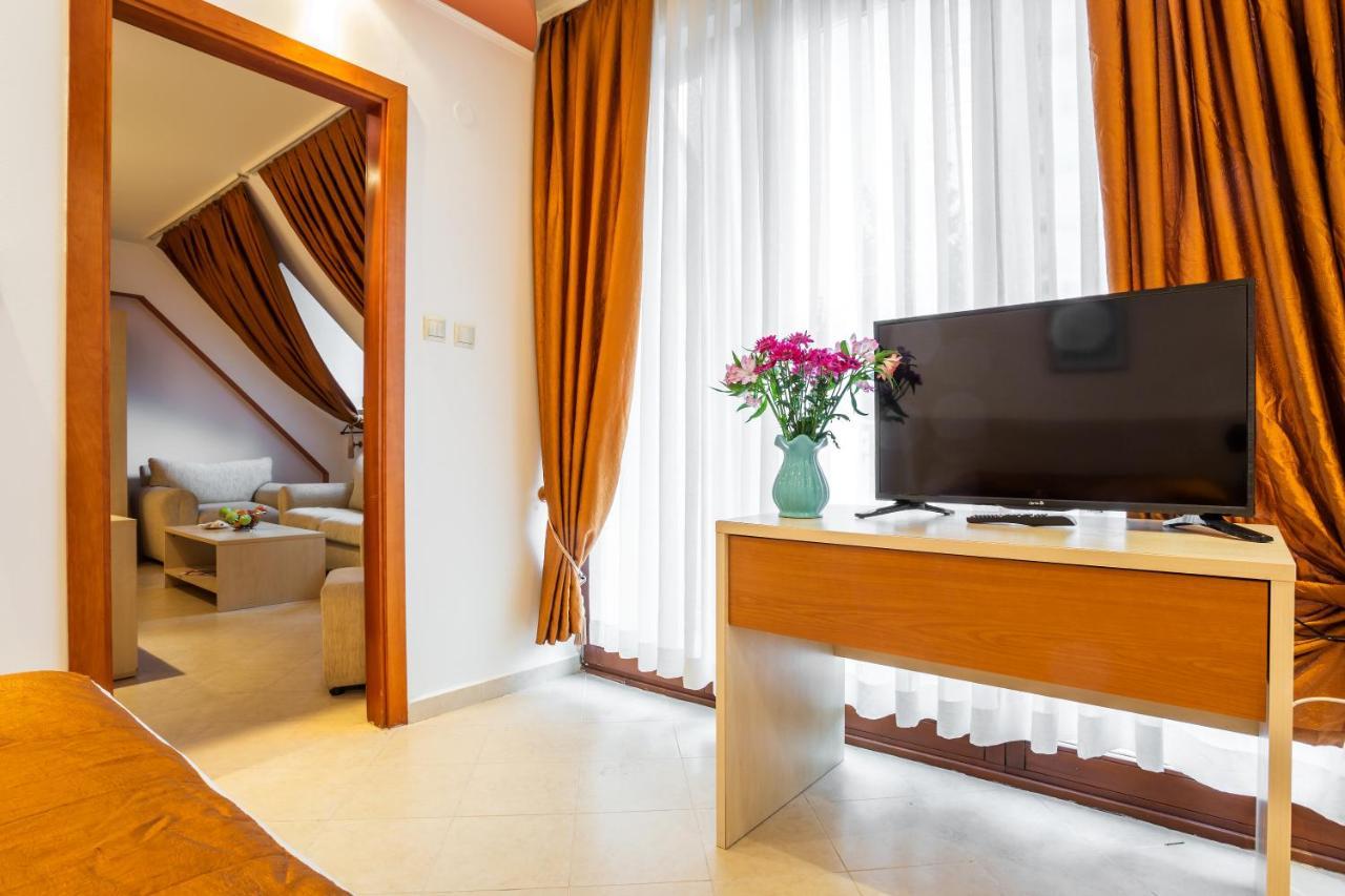 Family Hotel Gold Pearl (Adults Only) Sunny Beach Ngoại thất bức ảnh